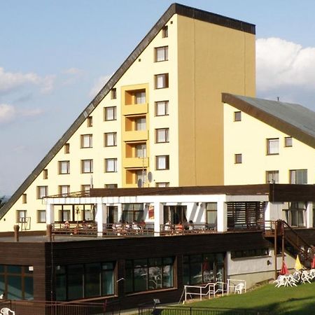 Horsky Hotel Jelenovska S Bazenem V Cene Valašské Klobouky 外观 照片