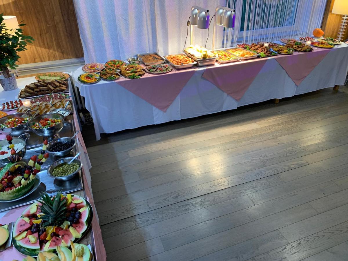 Horsky Hotel Jelenovska S Bazenem V Cene Valašské Klobouky 外观 照片