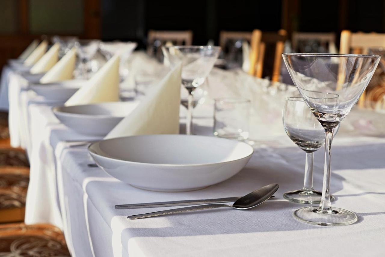 Horsky Hotel Jelenovska S Bazenem V Cene Valašské Klobouky 外观 照片