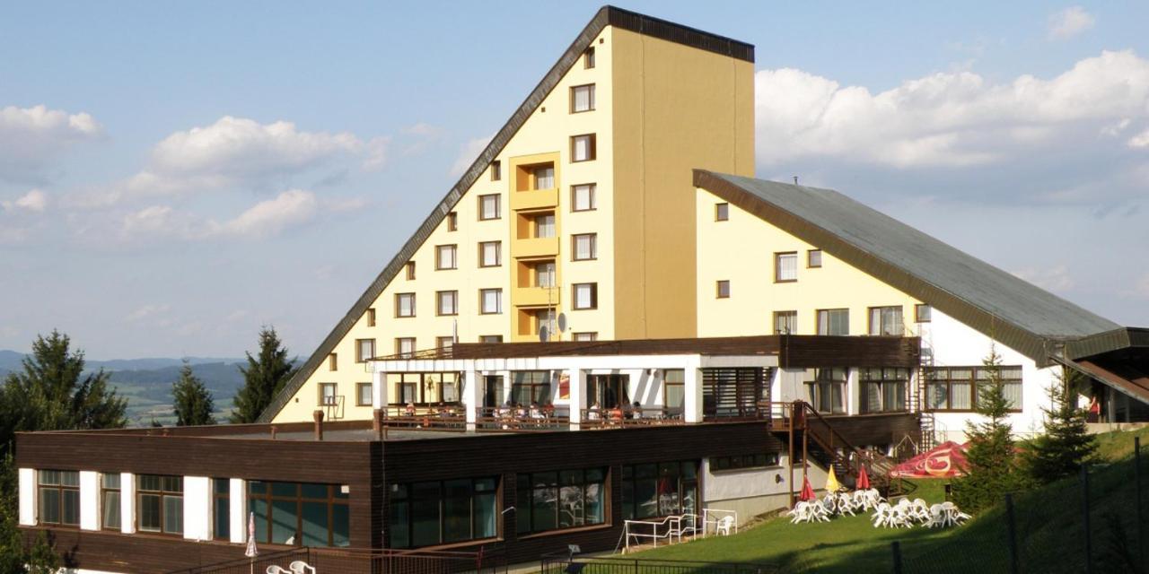 Horsky Hotel Jelenovska S Bazenem V Cene Valašské Klobouky 外观 照片